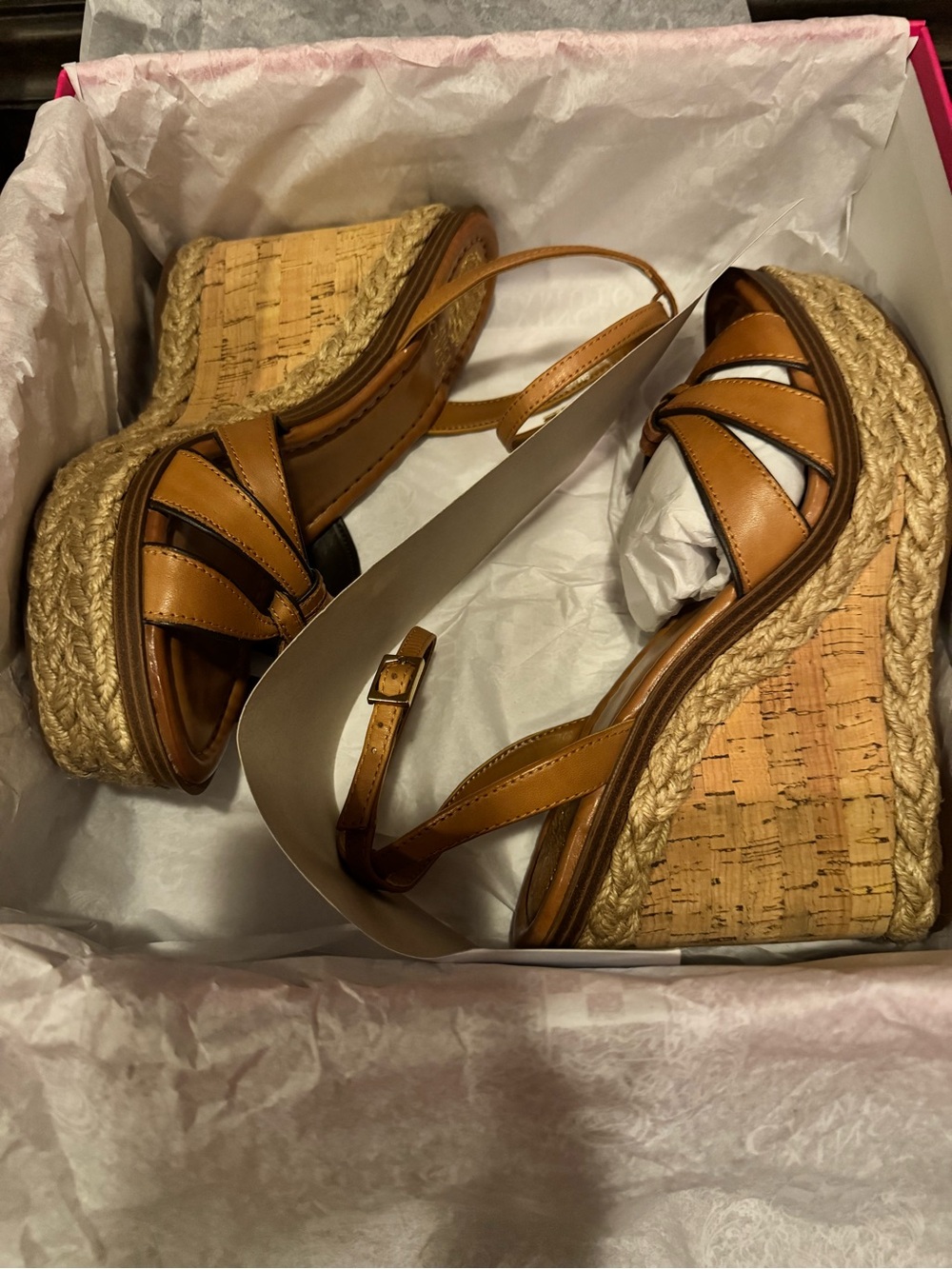 W VINCE CAMUTO PELANI ( GOLDEN WAL/BURNSHD LTH )Tan Espadrille Wedge Sandals